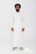 Qamis omani satiné Ayoub blanc cassé pour homme, col rond et pantalon assorti