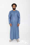 Qamis omani satiné Ayoub bleu pour homme, col rond et pantalon assorti