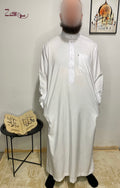 Qamis Yacoub – Qamis Saoudien Homme Col Mao | Coupe Droite Élégante
