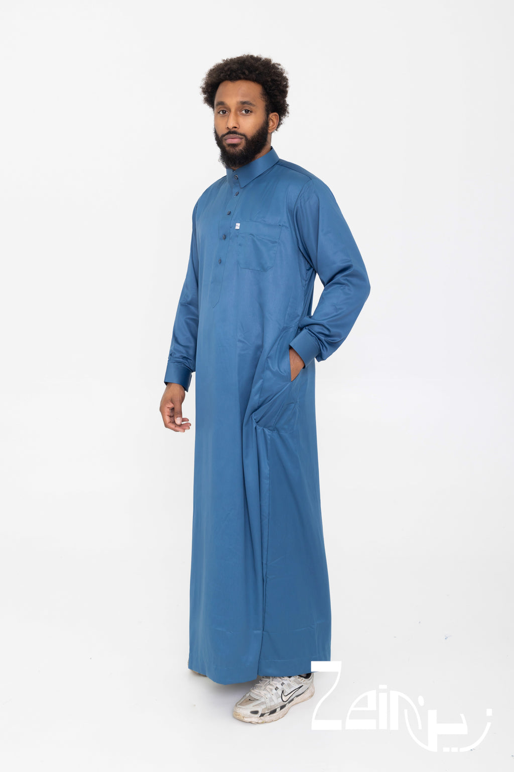 Qamis qatari satiné Khalid bleu marine pour homme, manches longues avec col
