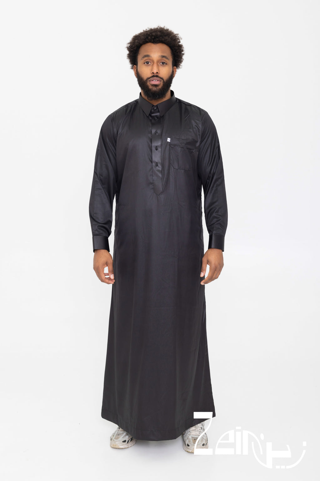 Qamis qatari satiné Khalid noir pour homme, manches longues avec col