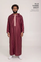 Coupe droite et longueur cheville de la djellaba à capuche Fares rouge