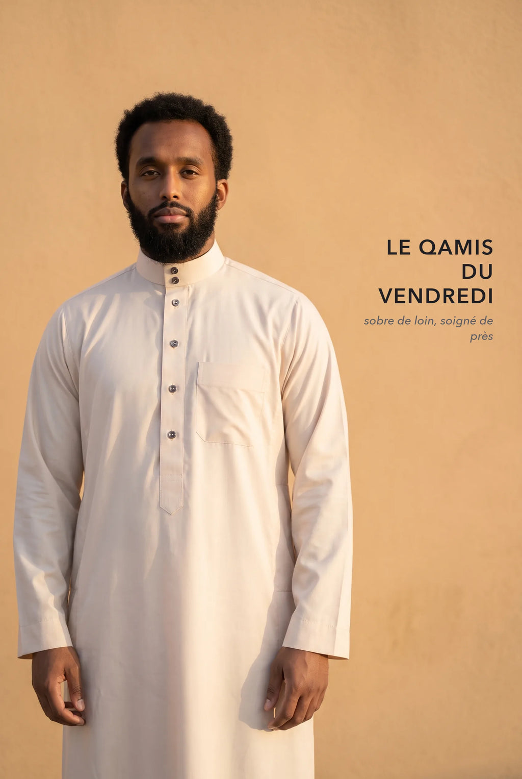 Le qamis Tarek beige comme tenue du vendredi