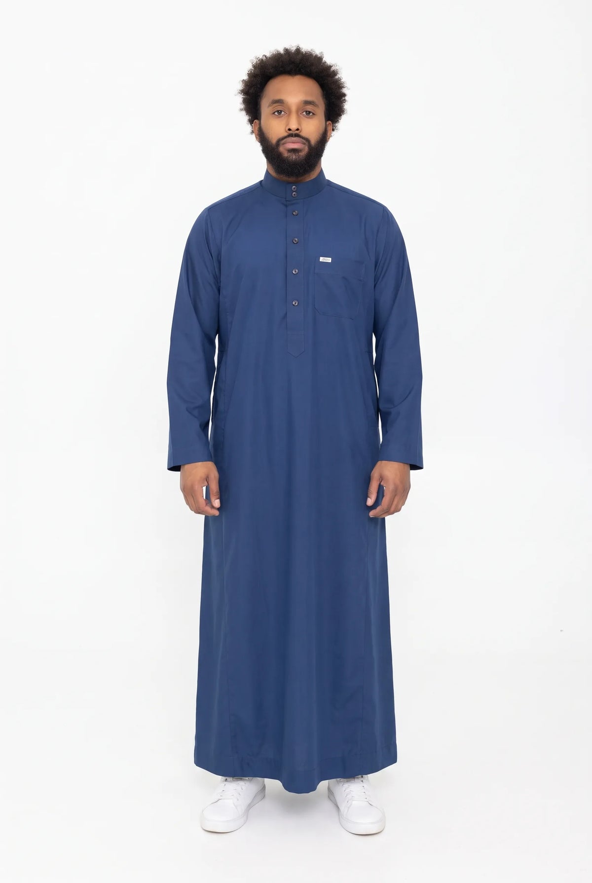 Qamis col mao bleu marine Tarek porté, manches longues, vue de face