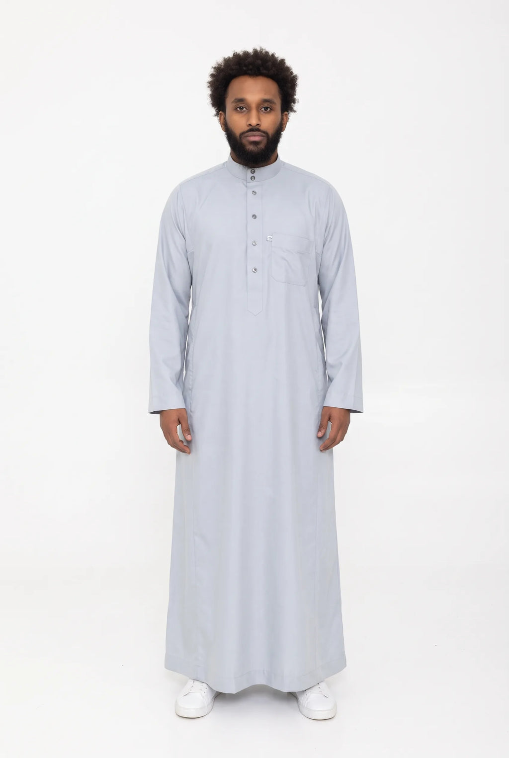 Qamis col mao gris Tarek porté, manches longues, vue de face