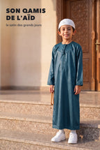 Qamis enfant Zaid bleu canard, le satin des grands jours de l'Aïd