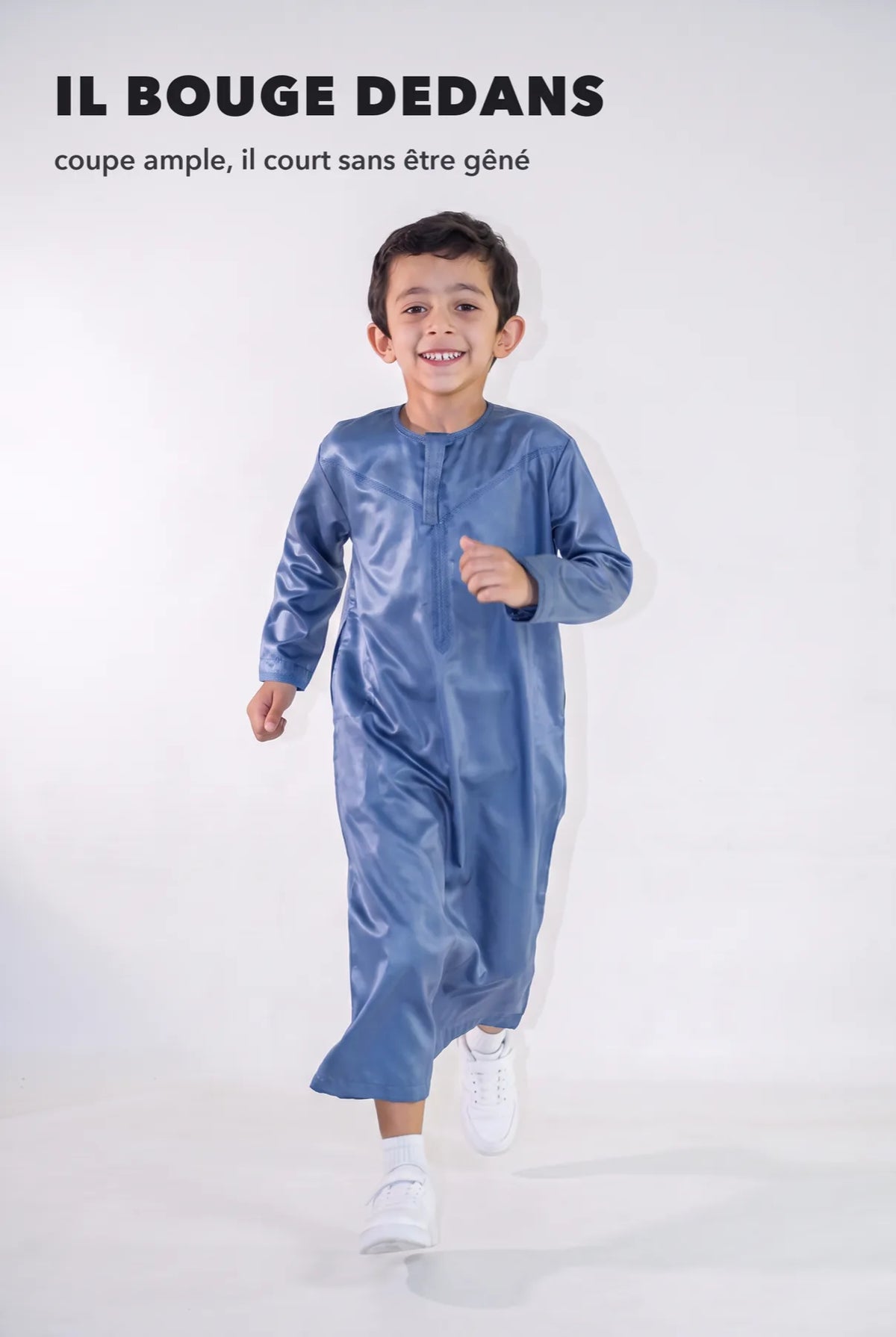 Qamis enfant Zaid bleu en mouvement, coupe ample