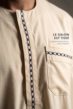 Galon tissé marine et écru du qamis Harun beige