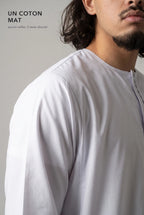 Le coton mat du qamis Harun blanc