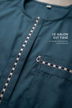 Galon tissé marine et écru du qamis Harun bleu canard