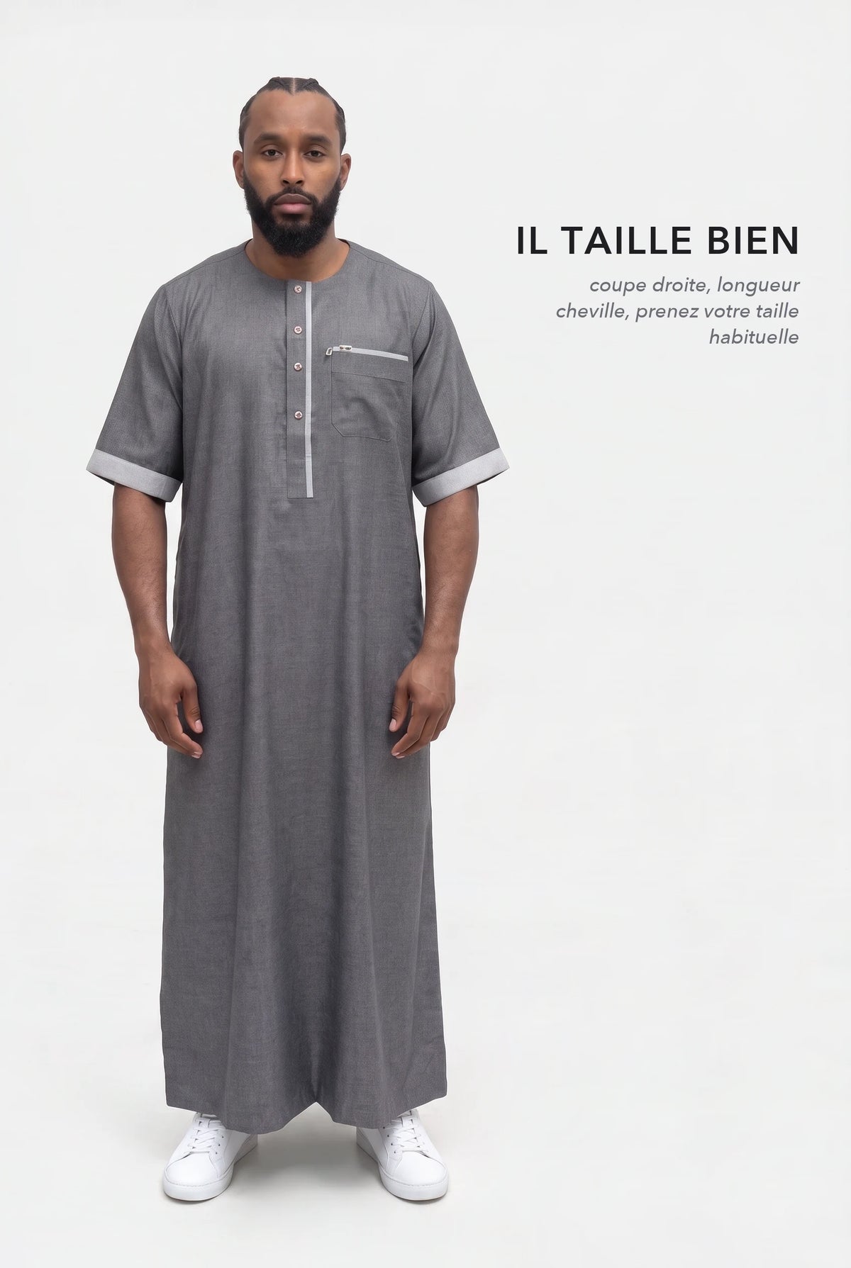 Qamis Issa gris foncé en pied, coupe droite longueur cheville, il taille bien