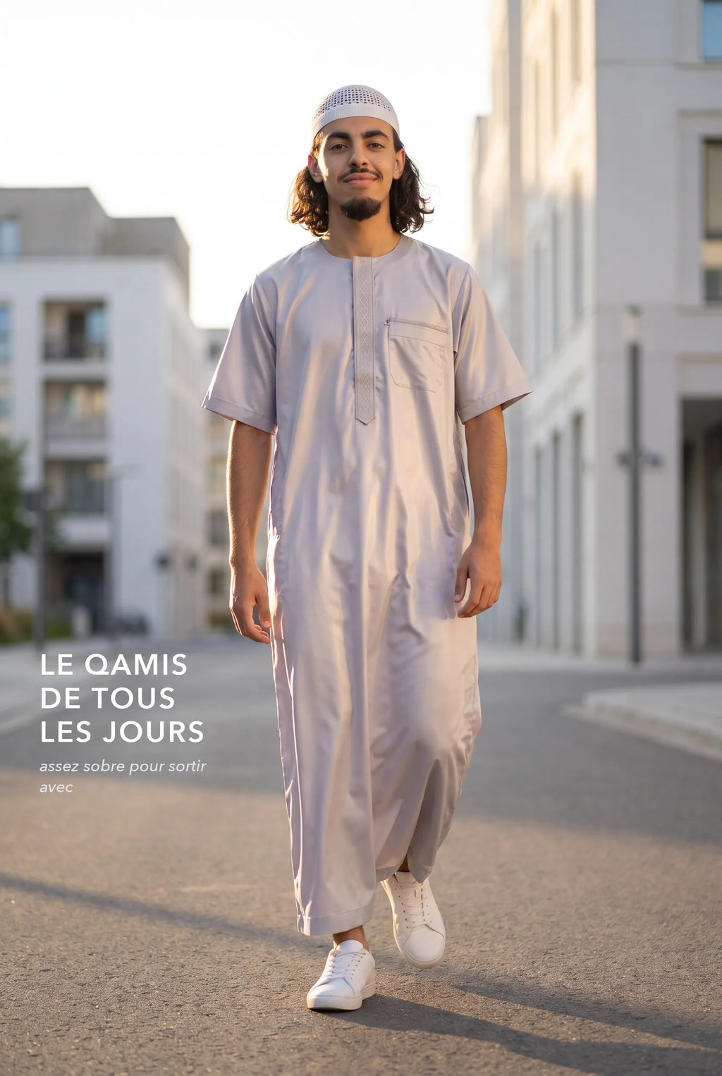Le qamis Nabil gris comme tenue de tous les jours