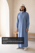 Qamis Ahmed bleu porté en situation, avis client