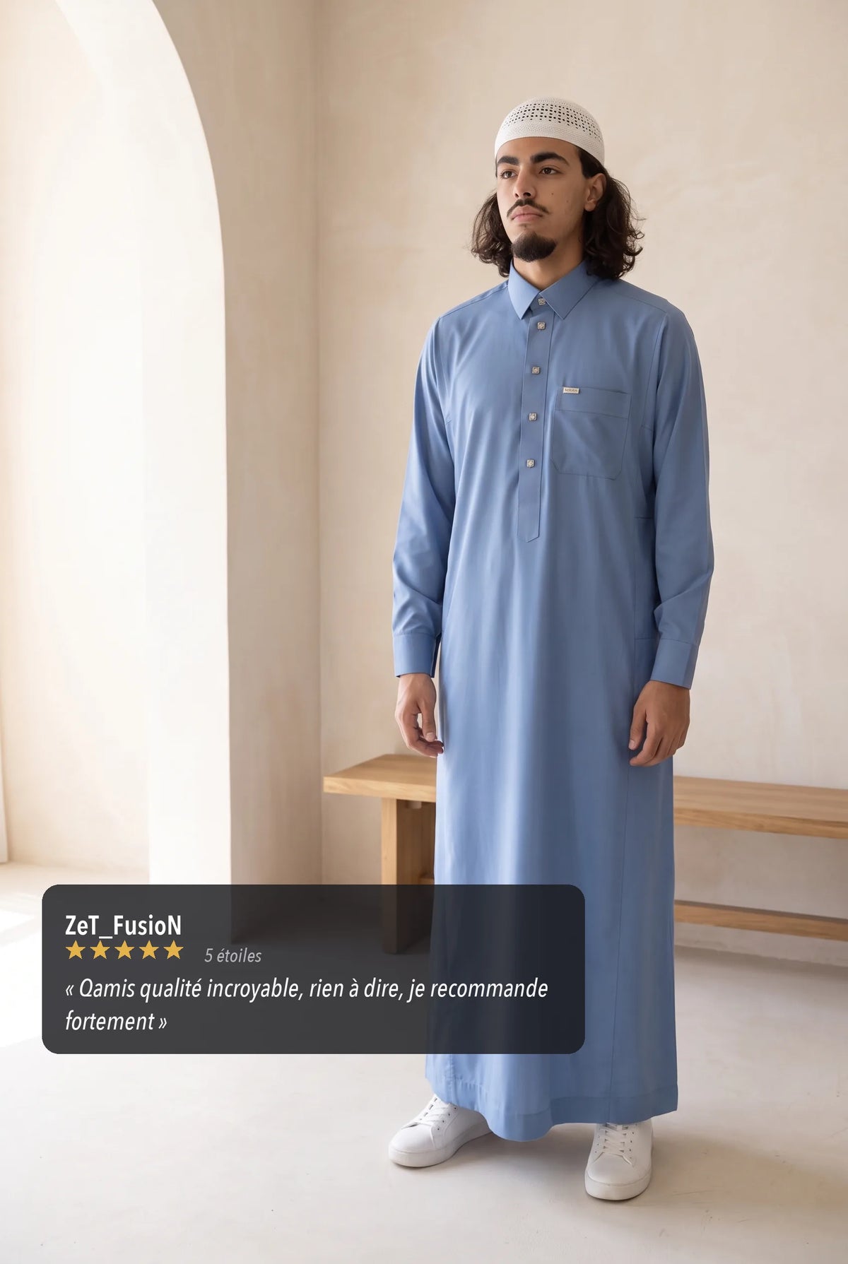 Qamis Ahmed bleu porté en situation, avis client