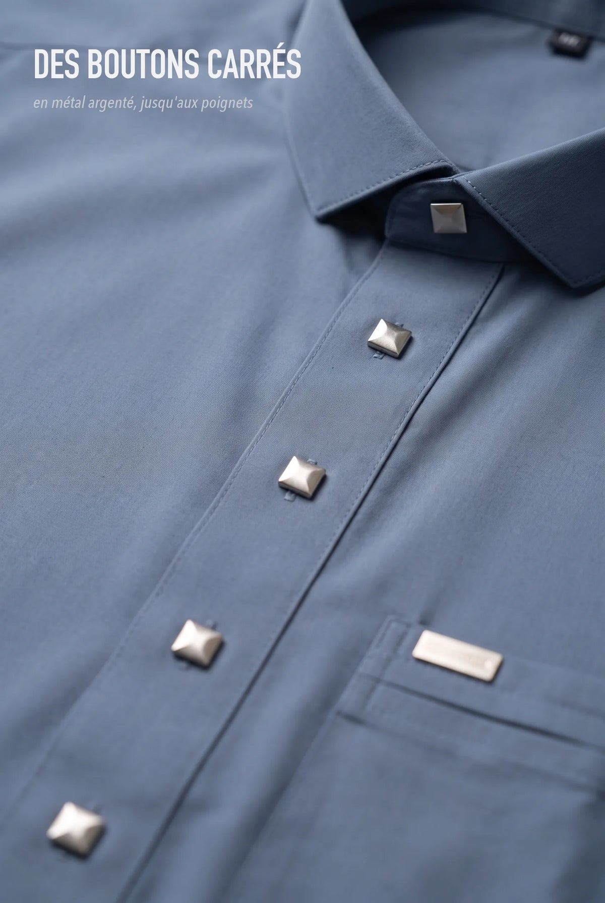 Boutons carrés en métal argenté du qamis Ahmed bleu jean
