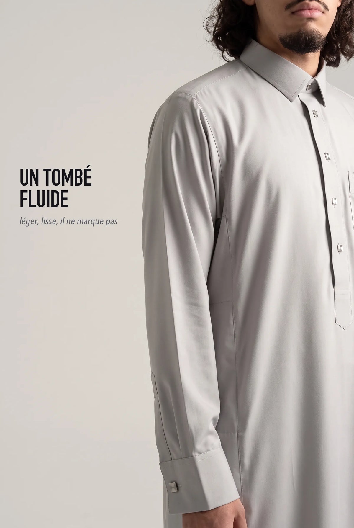 Le tombé fluide du qamis Ahmed gris clair