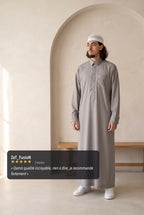 Qamis Ahmed gris foncé porté en situation, avis client