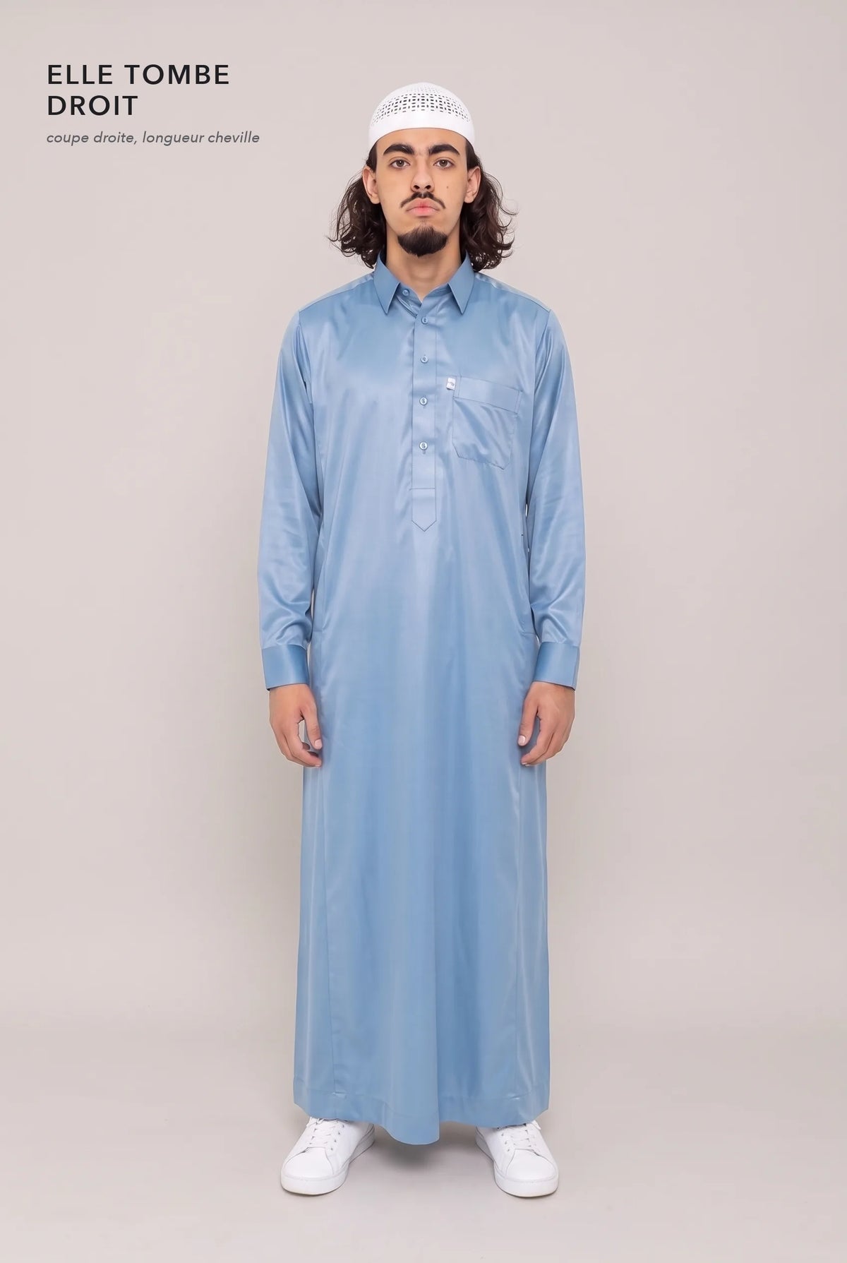Coupe droite et longueur cheville du qamis qatari satiné bleu Khalid