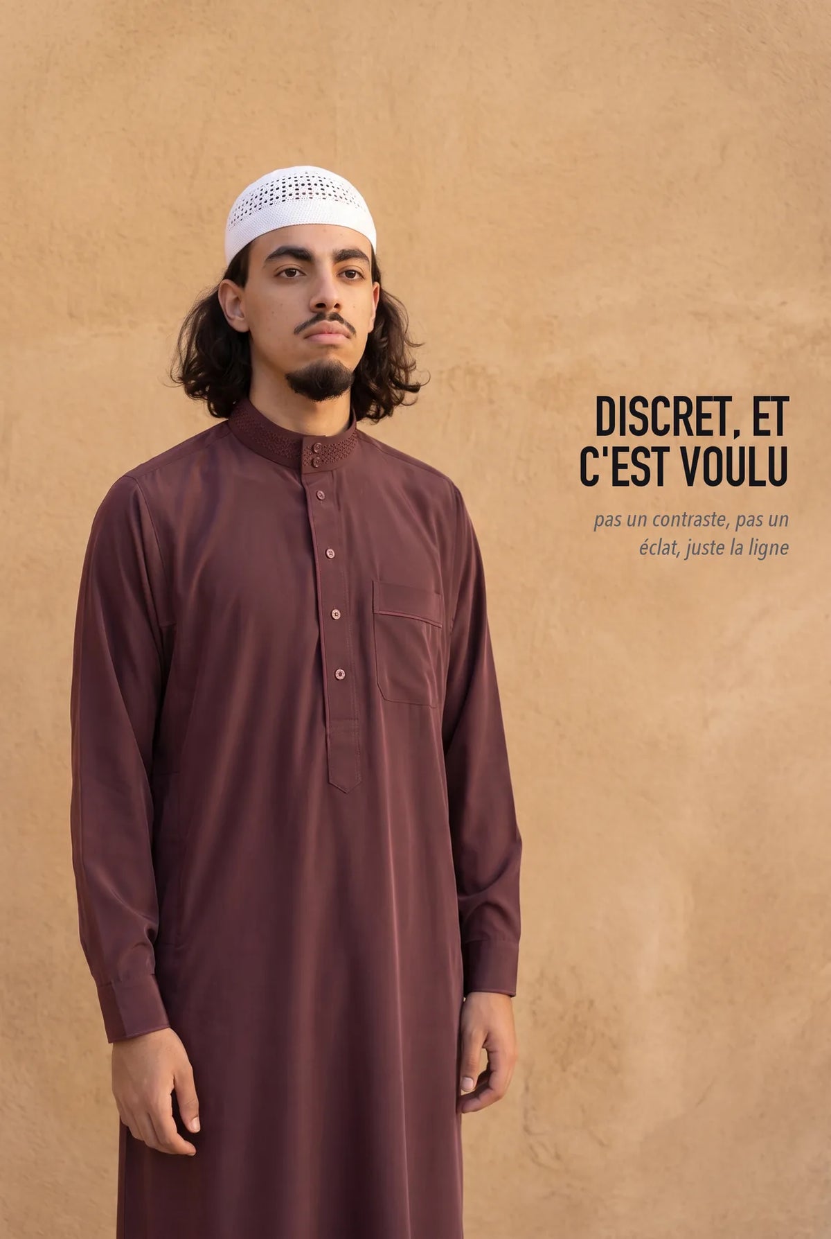 Qamis saoudien Ammar bordeaux, élégance discrète sans contraste
