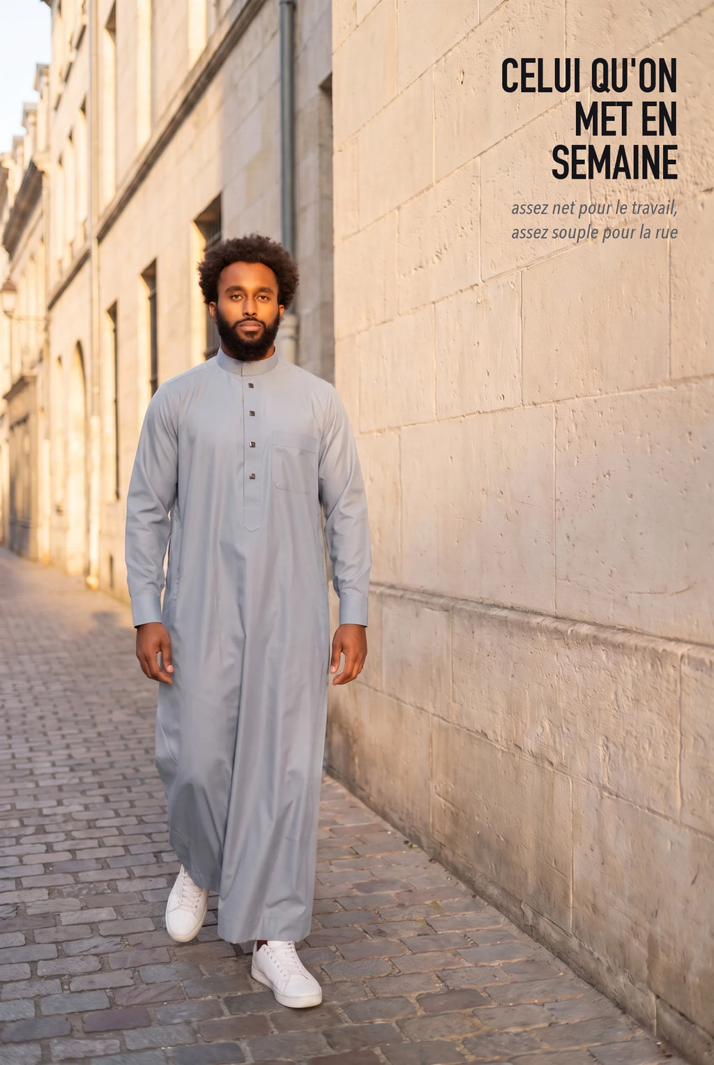 Le qamis Saleh gris chiné porté en semaine, dans la rue