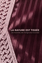 Satin rouge bordeaux à rayures tissées de la gandoura Jad et broderie rose en gros plan